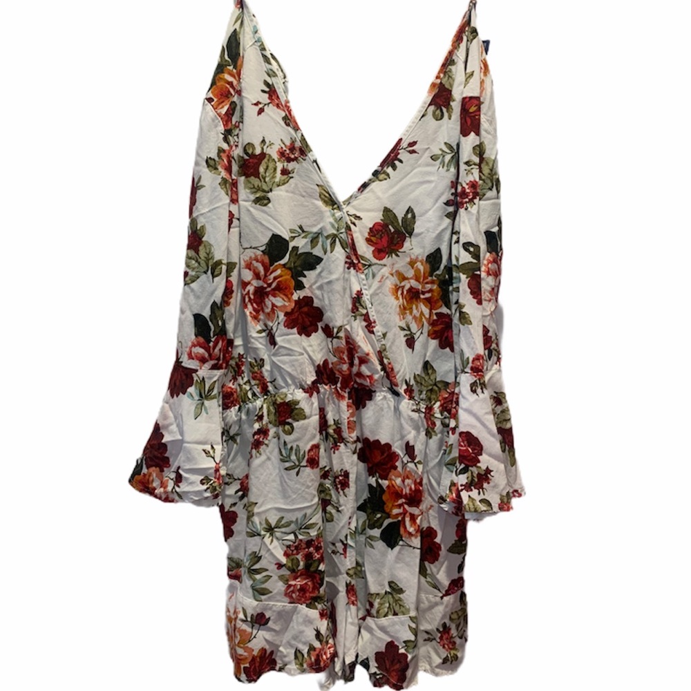 Floral print romper.